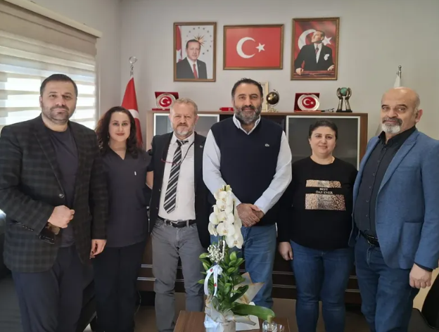 14 Mart Tıp Haftası etkinlikleri kapsamında Hatay Eğitim ve Araştırma Hastanesi başhekimi Dr. Barış KAVVASOĞLU, ve değerli meslektaşlarımızı ziyaret ettik